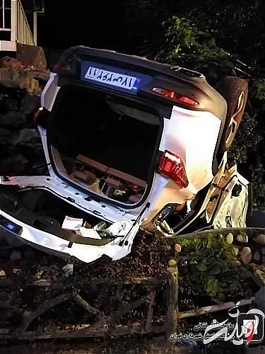 5 تصویر باورنکردنی از تصادف عجیب در شمال تهران/ عکس